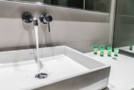 Double room washbasin detail